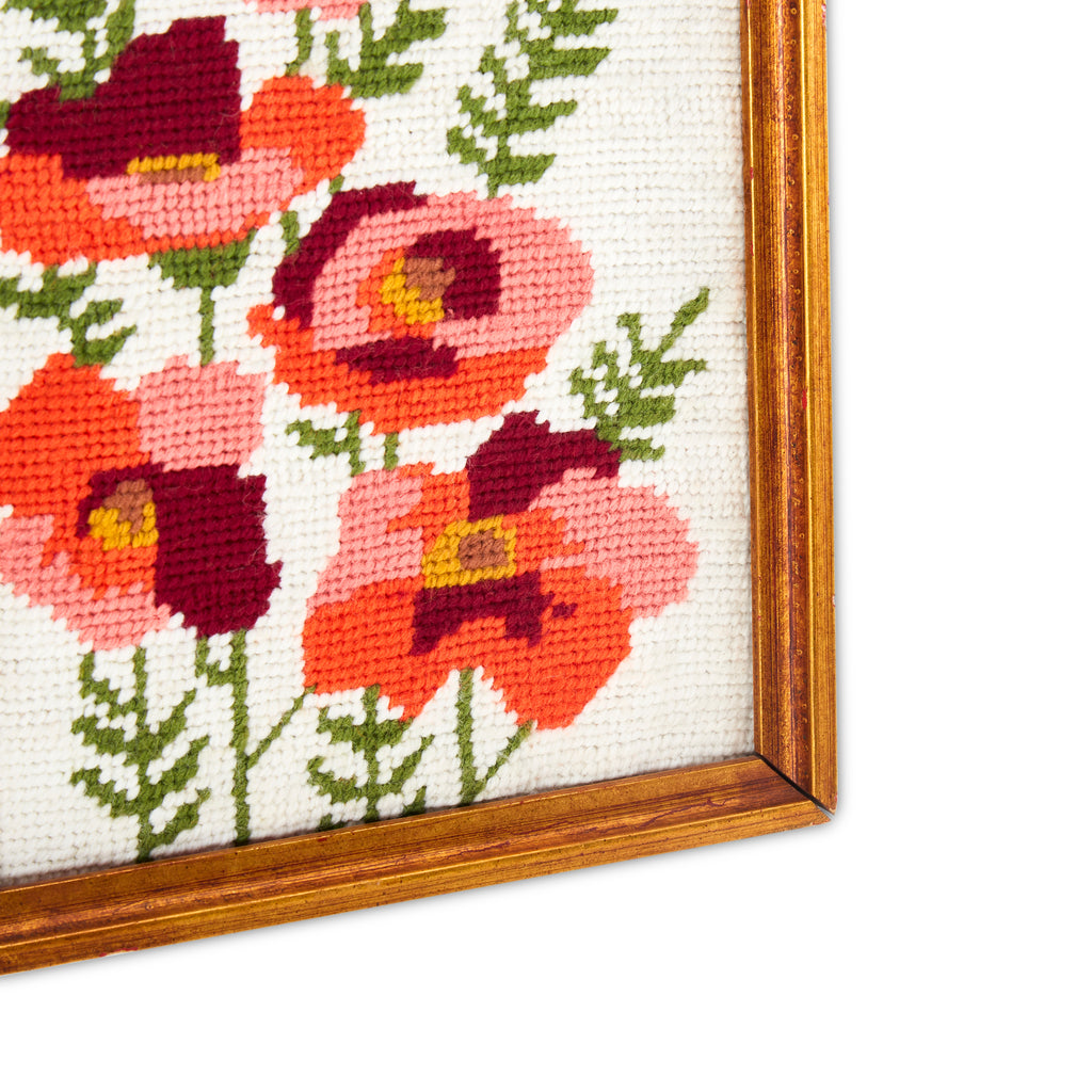 1155 (A+D) Needlepoint Pink Poppies Small