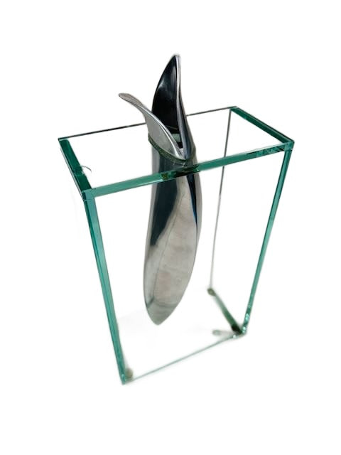 LG Glass + Twisted Chrome Vase (A+D)