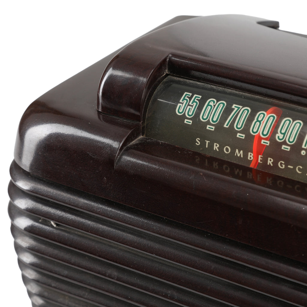 Brown Stromberg-Carlson Bakelite AM/FM Radio