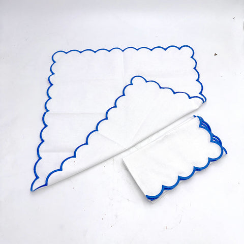 Set of 3 White and Blue Cotton Scalloped Edge Dinner Napkins