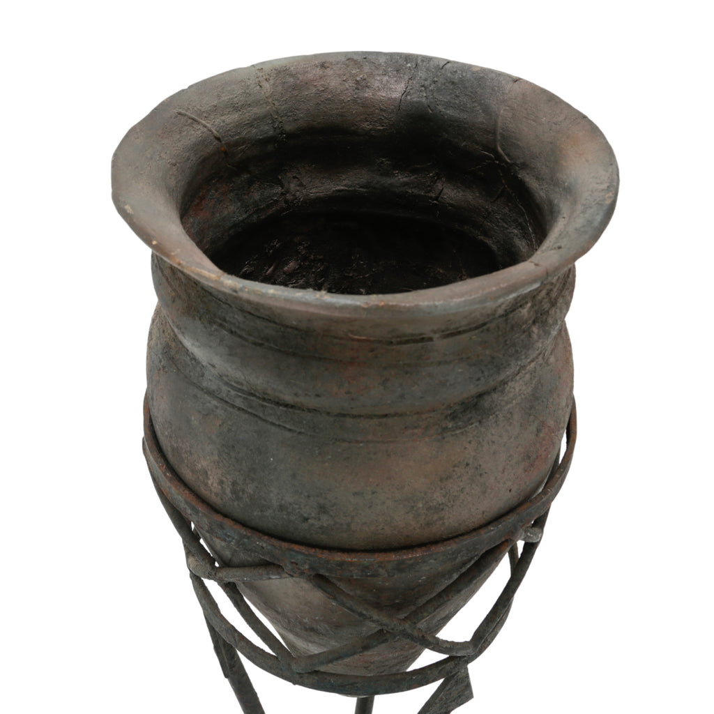Pair of Distressed Iron Arrow Design Decorative Planter Stands