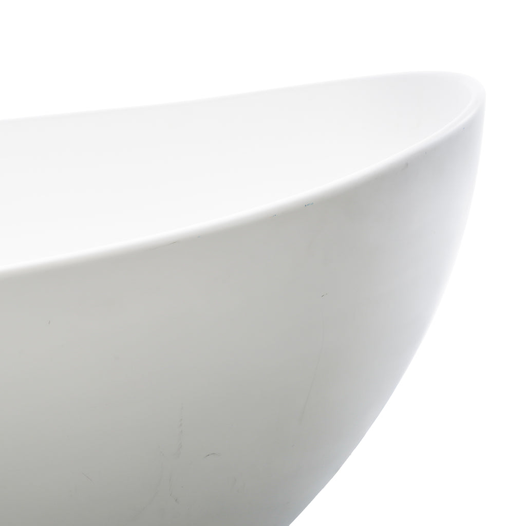 Heavy White Oval Bathtub (No Faucet)