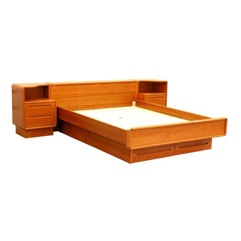 Wood Platform Bed Frame w Matching Nightstands