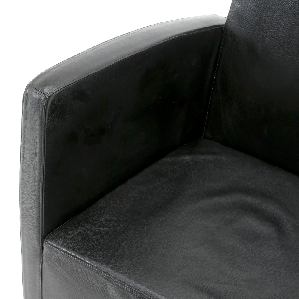 Black J. Serie Lang Leather Armchair
