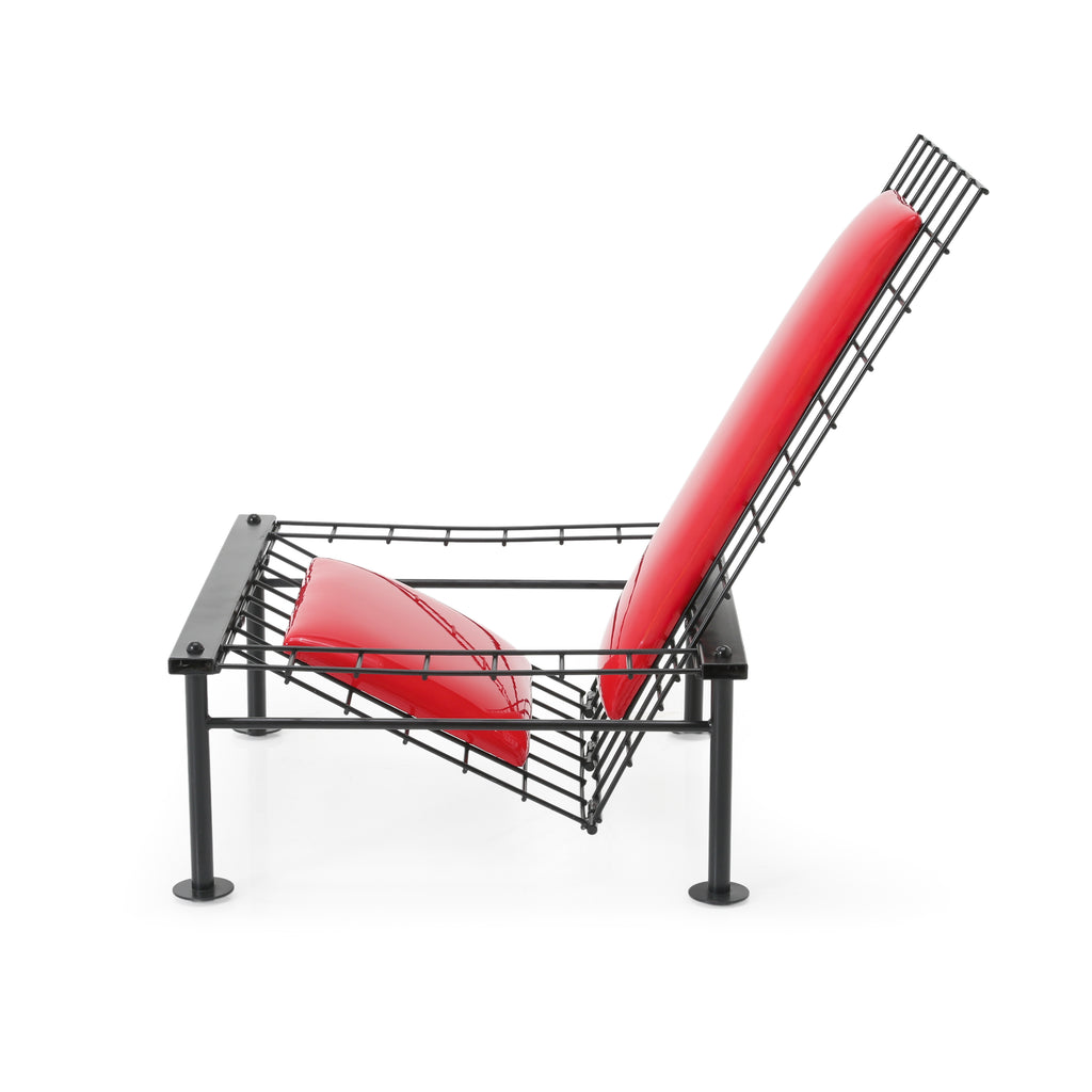 Black & Red Postmodern Quebec 69 Chair