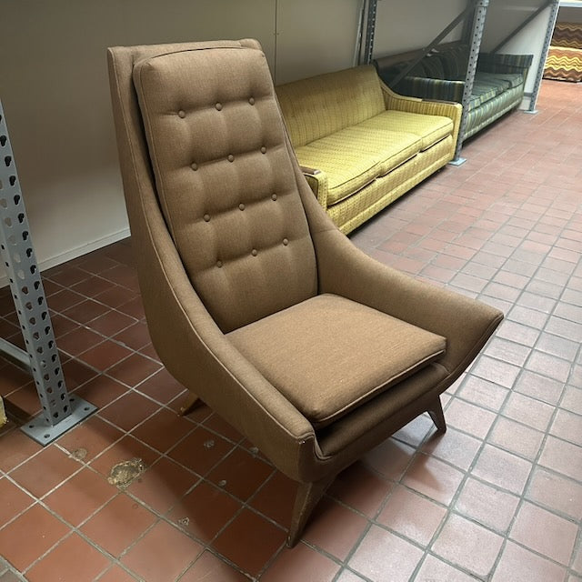 Brown High-Back Mid-Century Modern Chair