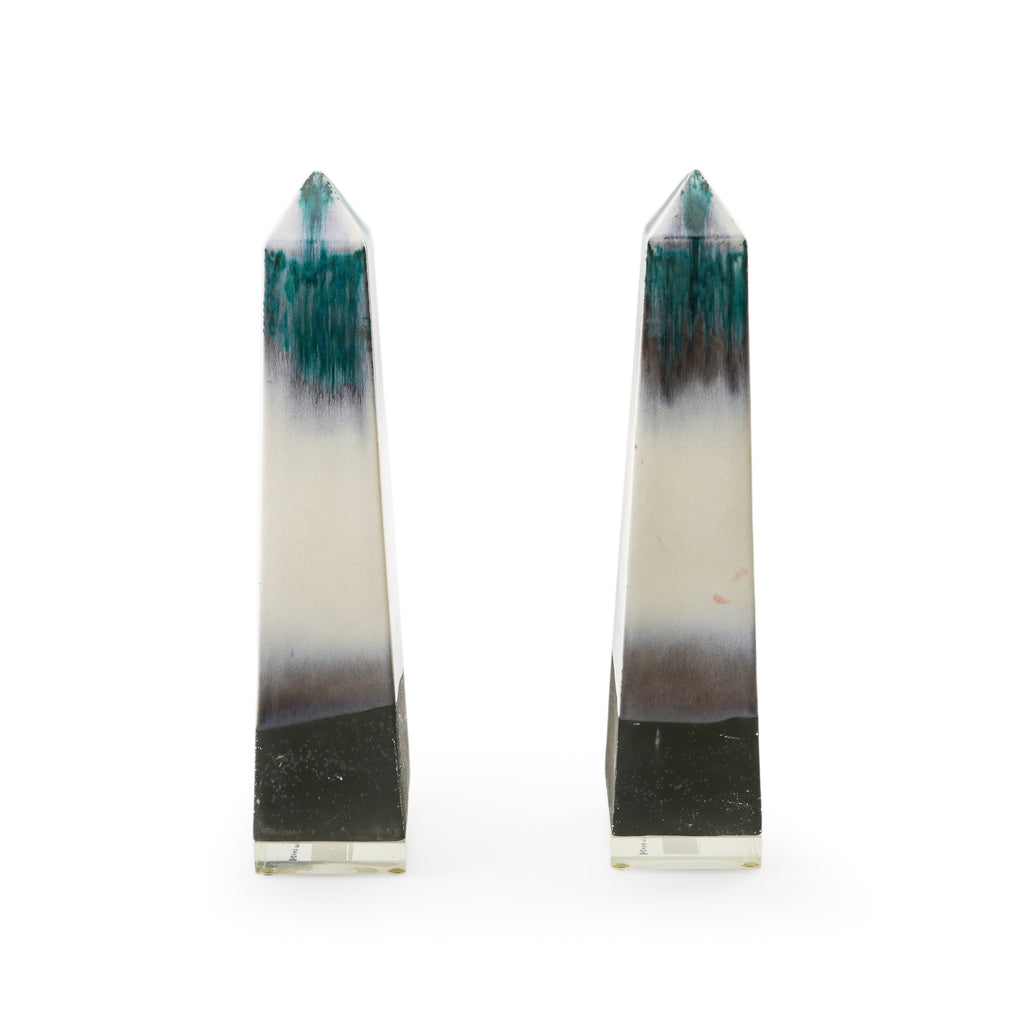 Gradient Teal and White Ceramic Obelisk