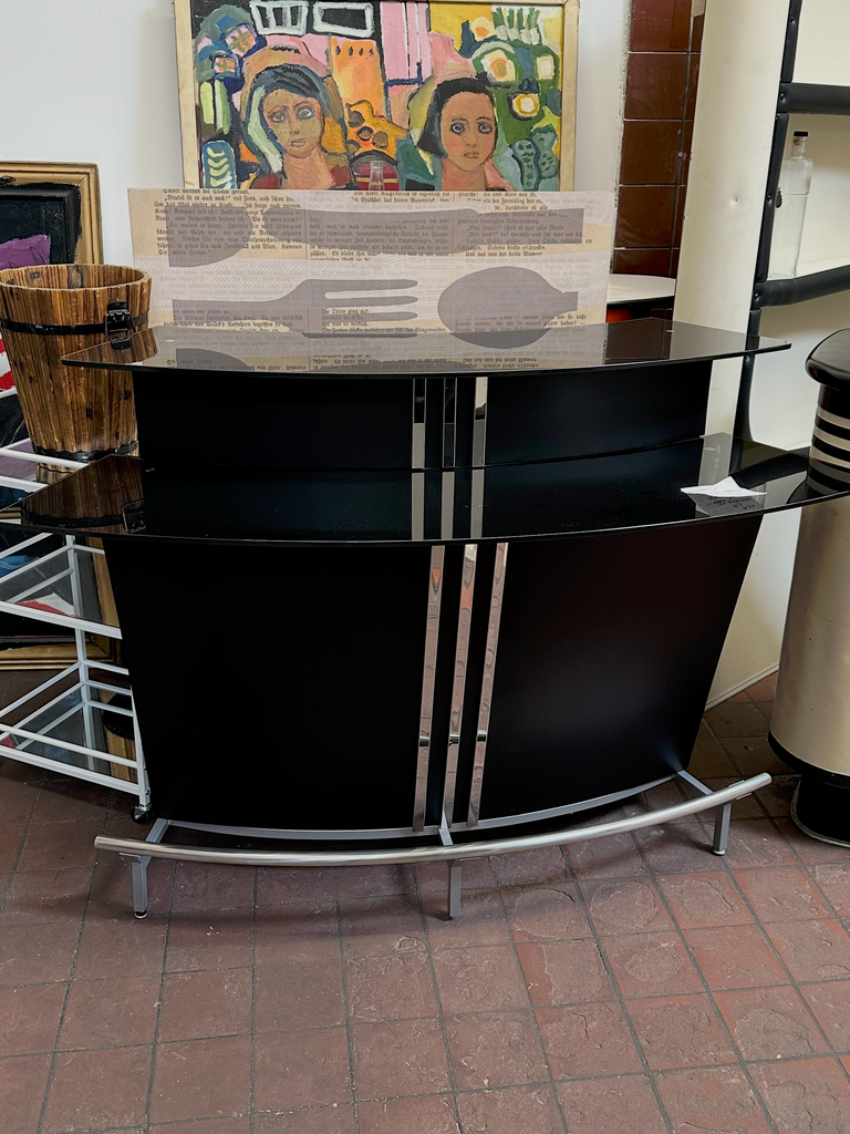 Modern Black Deco Bar