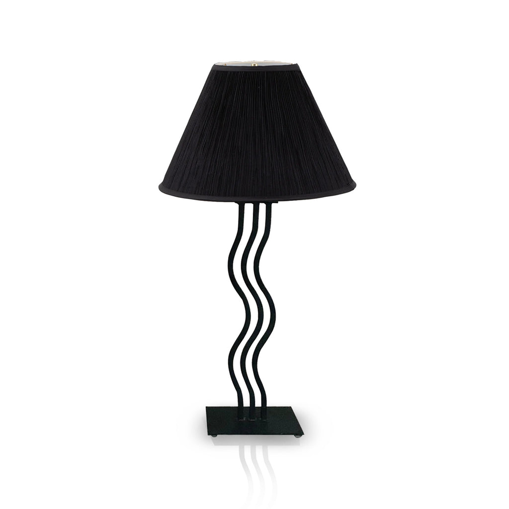 Black Metal Wavy Table Lamp