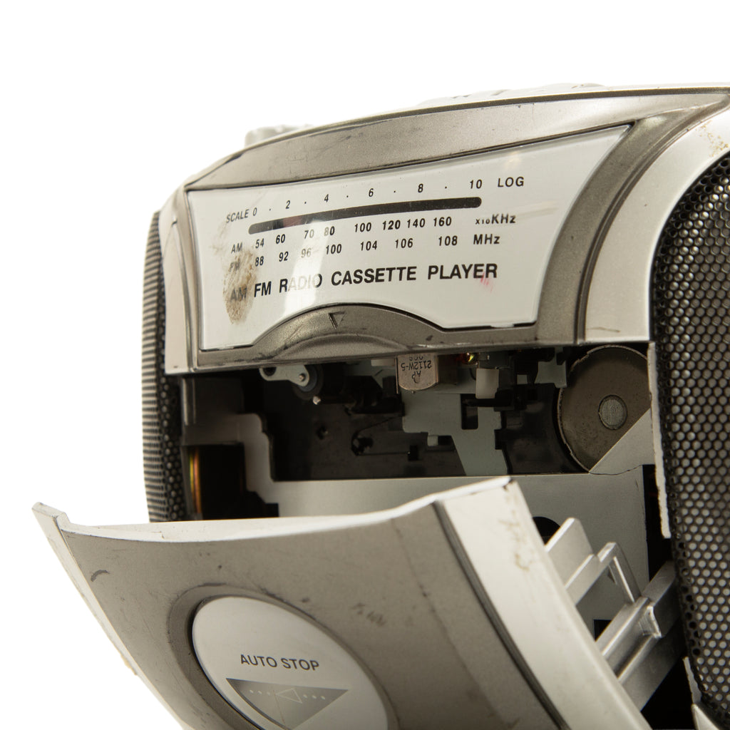 Distressed Silver Plastic AM/FM Radio Cassette Boombox