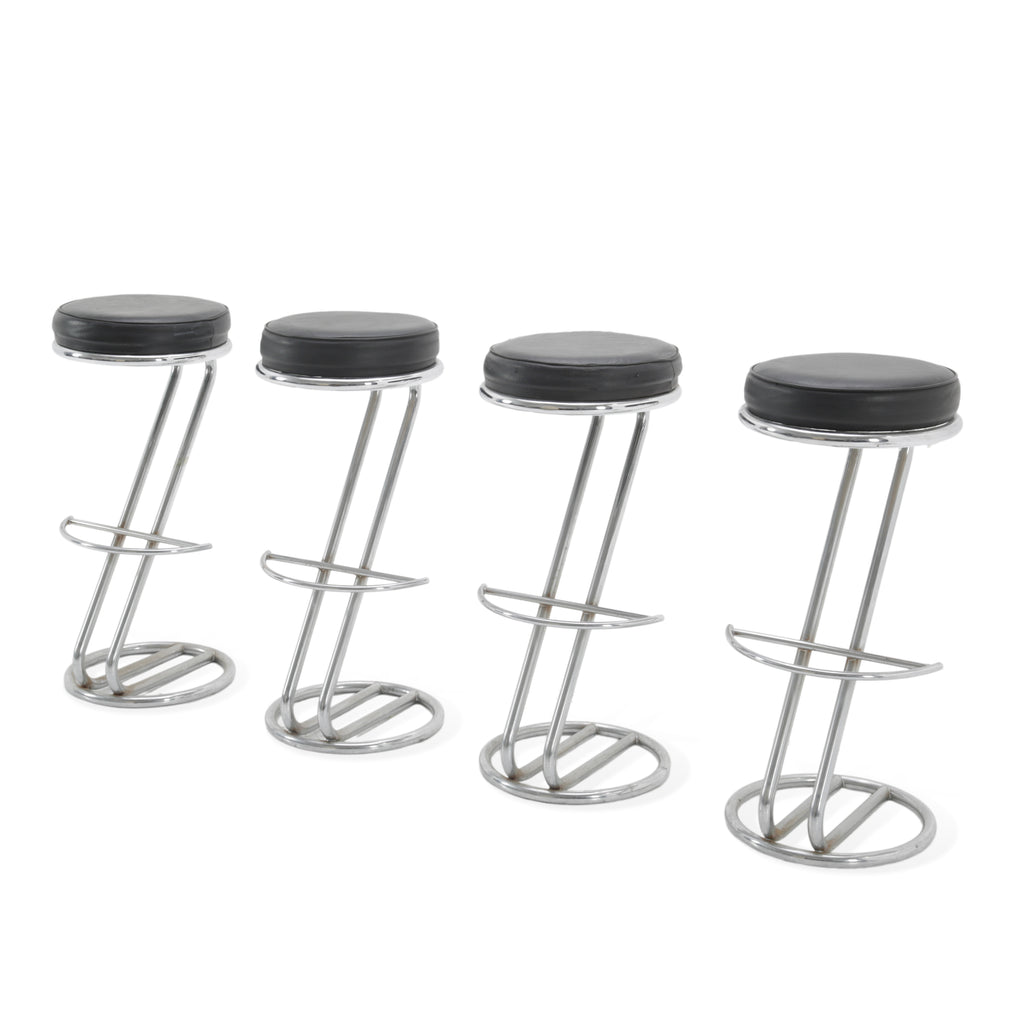 Black Metal Bar Stool