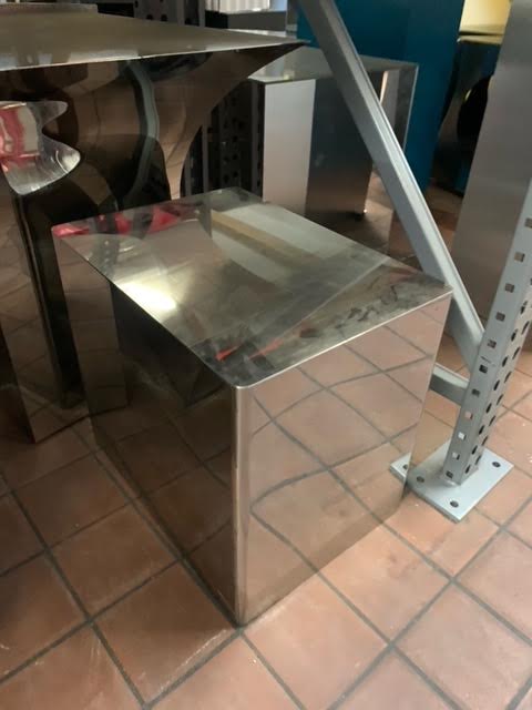 Rectangle Chrome Pedestal With Curved Edges