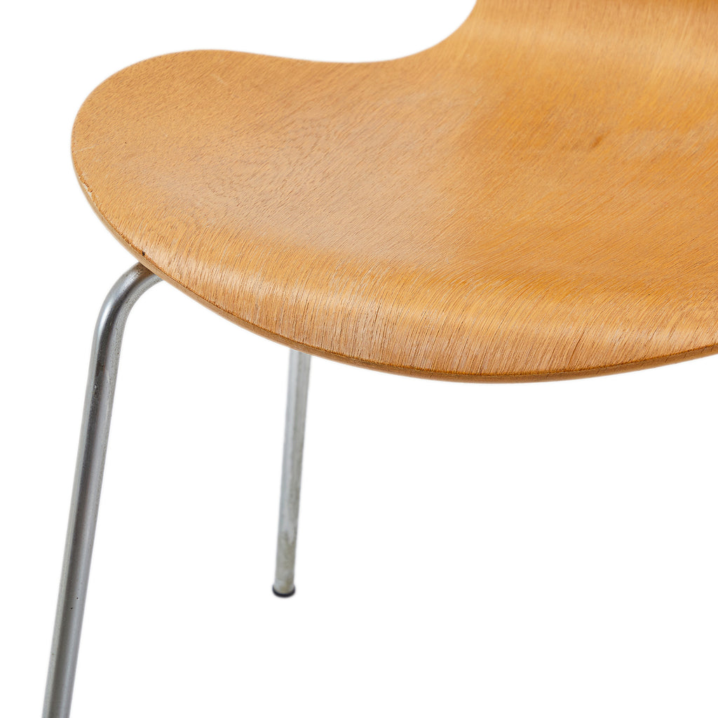 Wood Light Curved Contemporary Chair