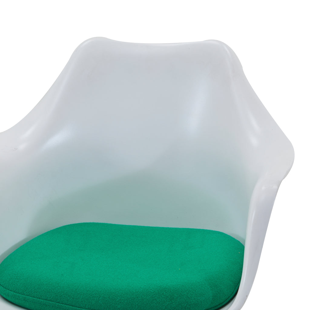 Saarinen Arm Chair on Tulip Base - White