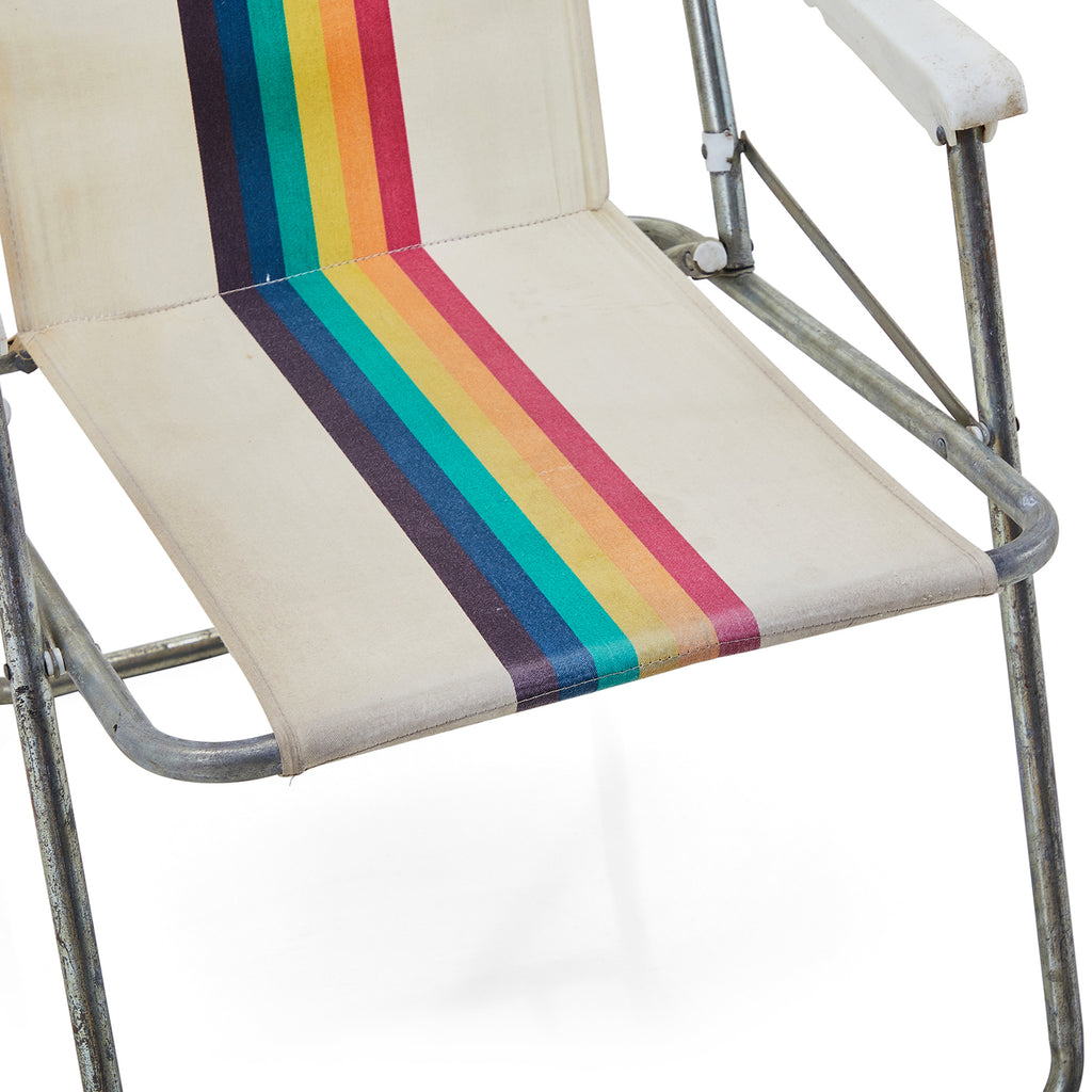 White & Rainbow Stripe Folding Lawn Chair