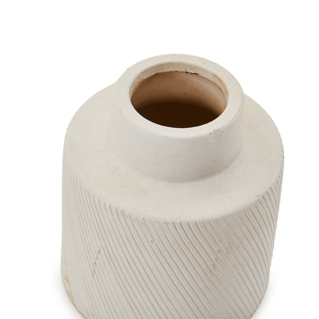 White Short Matte Ceramic Vase (A+D)