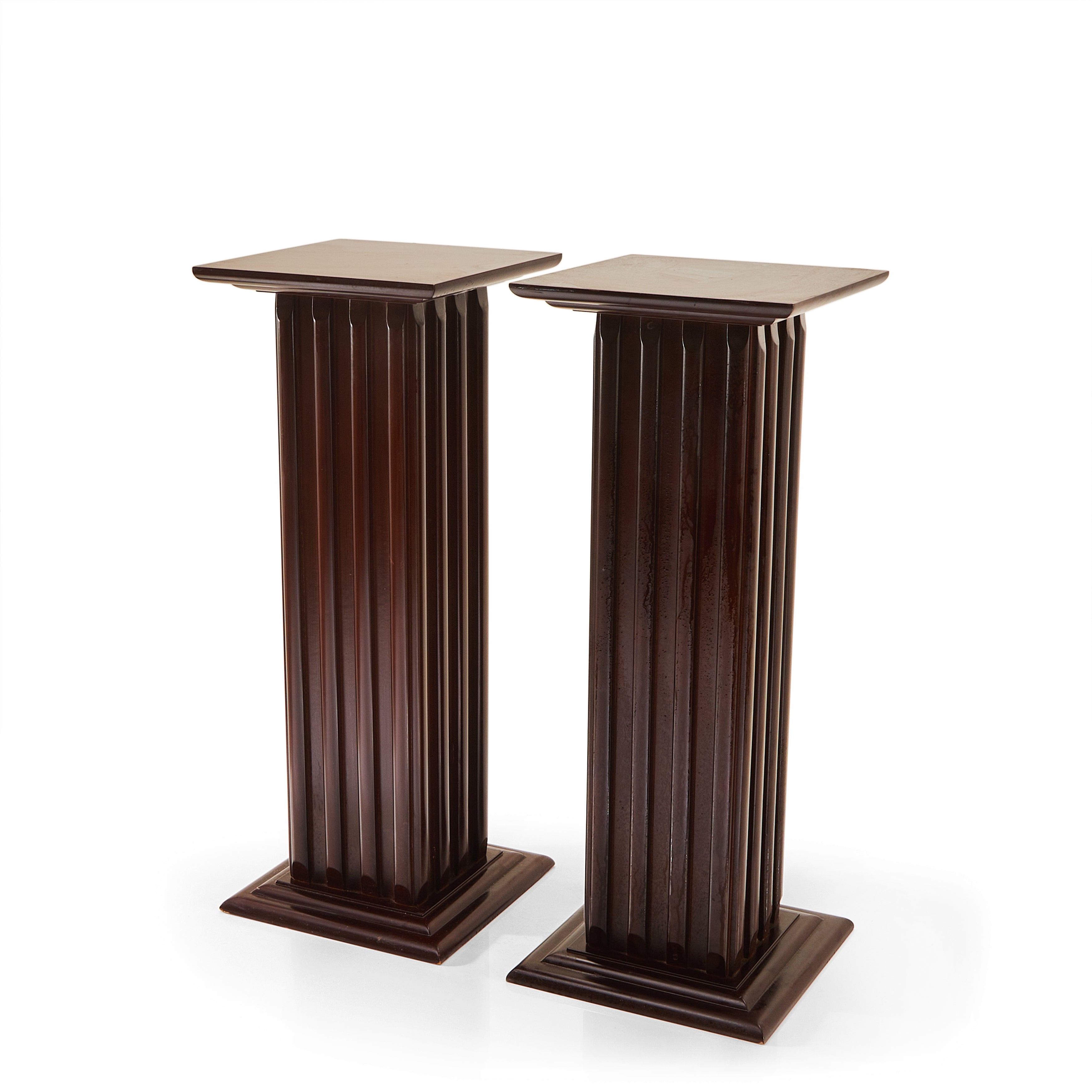 Large Brown Rounded Columns Dark Brown Wooden Column - Gil & Roy Props
