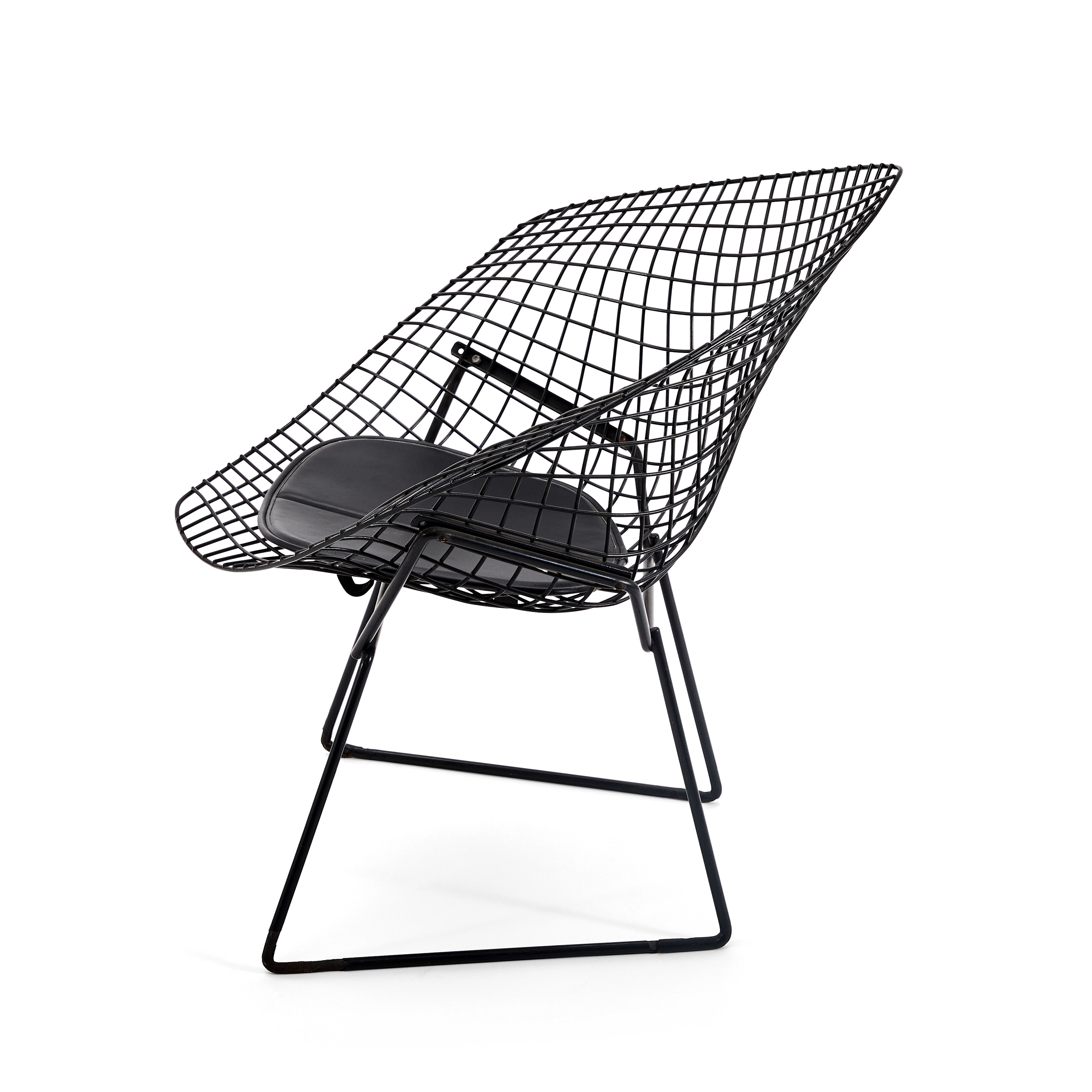 Black Wire Bertoia Diamond Chair - Gil & Roy Props