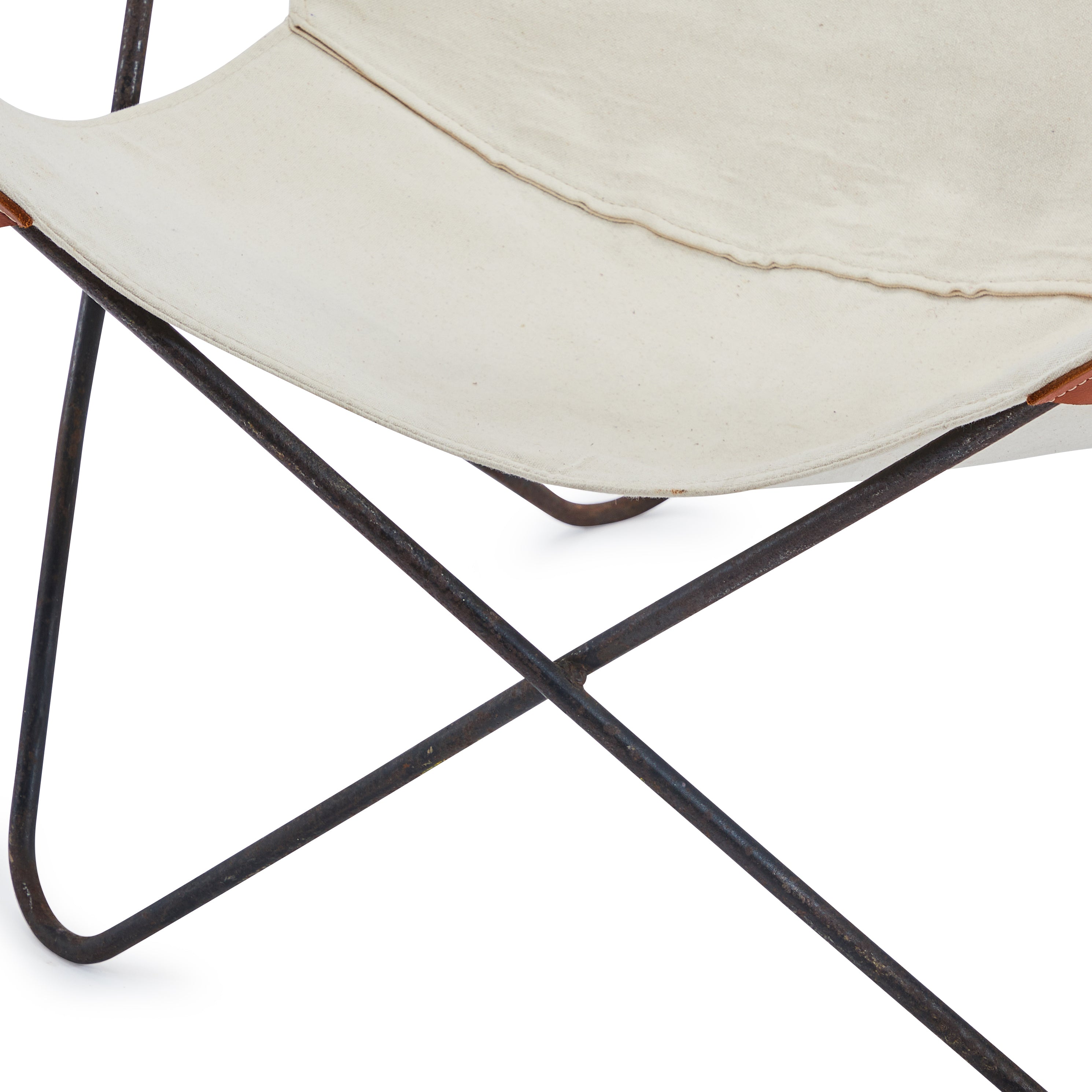 Butterfly Chair White Canvas Gil & Roy Props