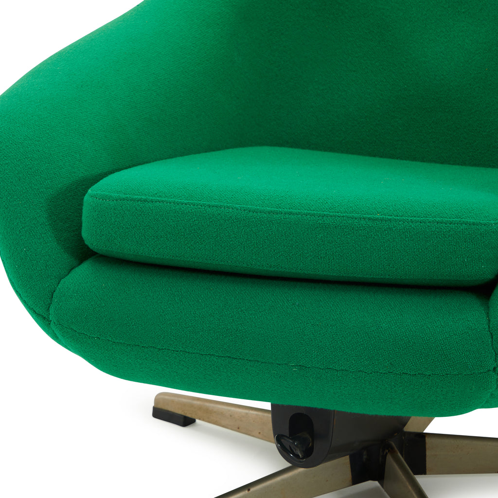 Green High Back Mod Lounge Chair