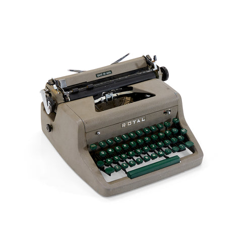 Grey Quiet De Luxe Royal Typewriter
