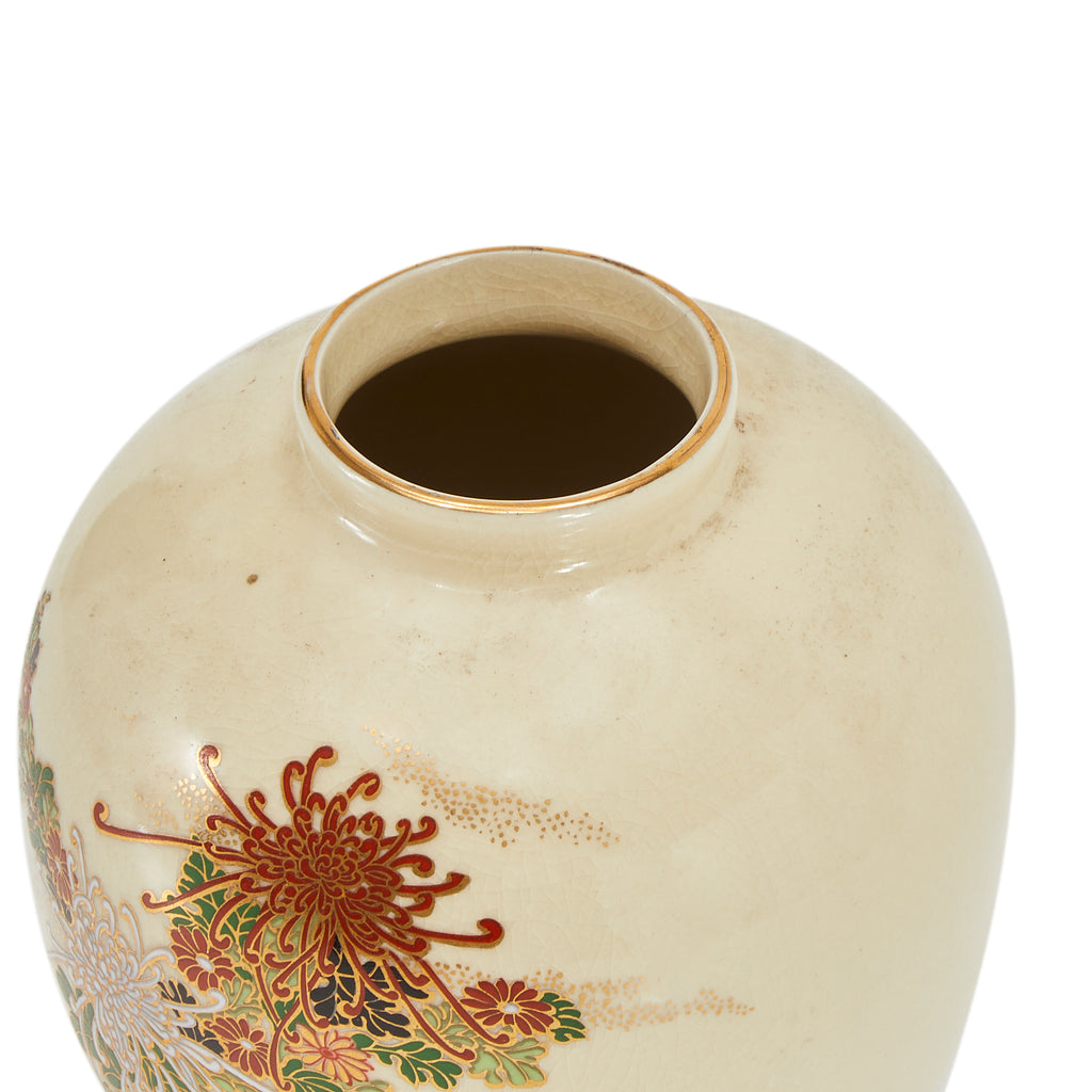 Chrysanthemum Flower Patterned Vase