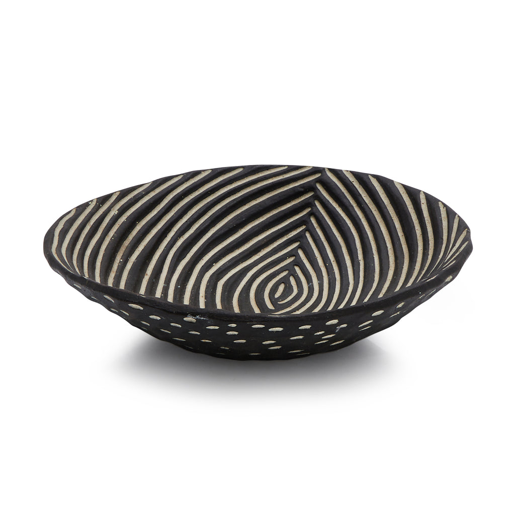 Black And White Patterned Plate (A+D)