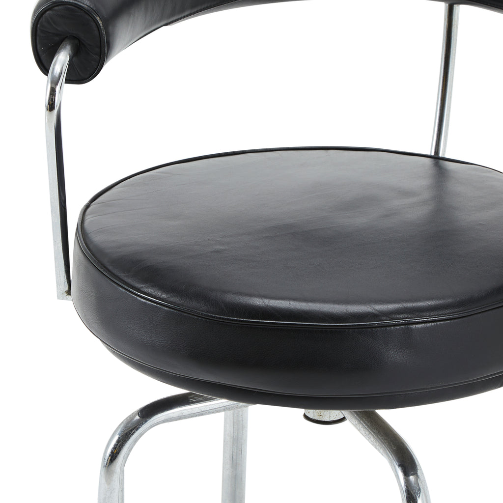 Corbusier Swivel Chair