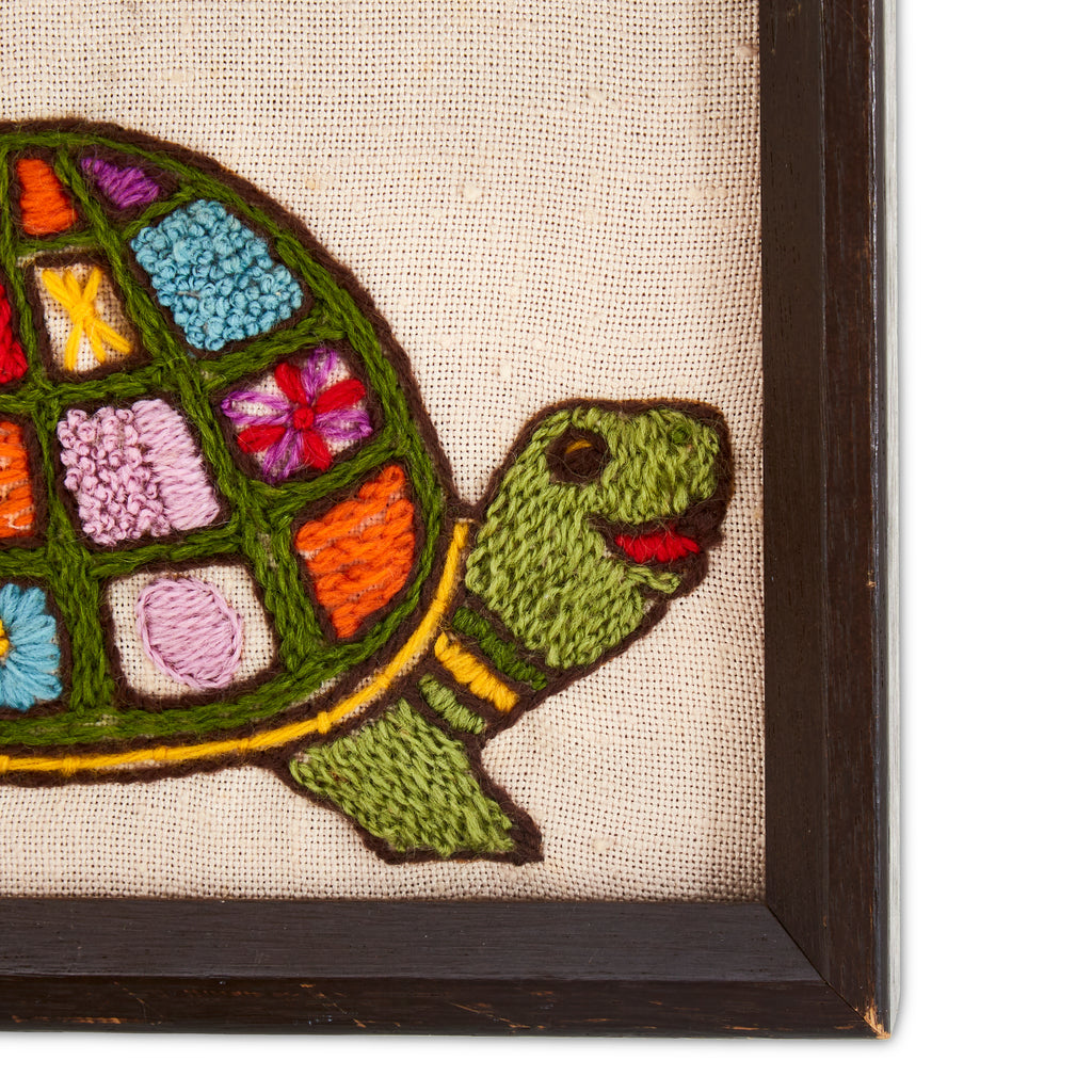 0004 (A+D) Needlepoint Happy Turtle