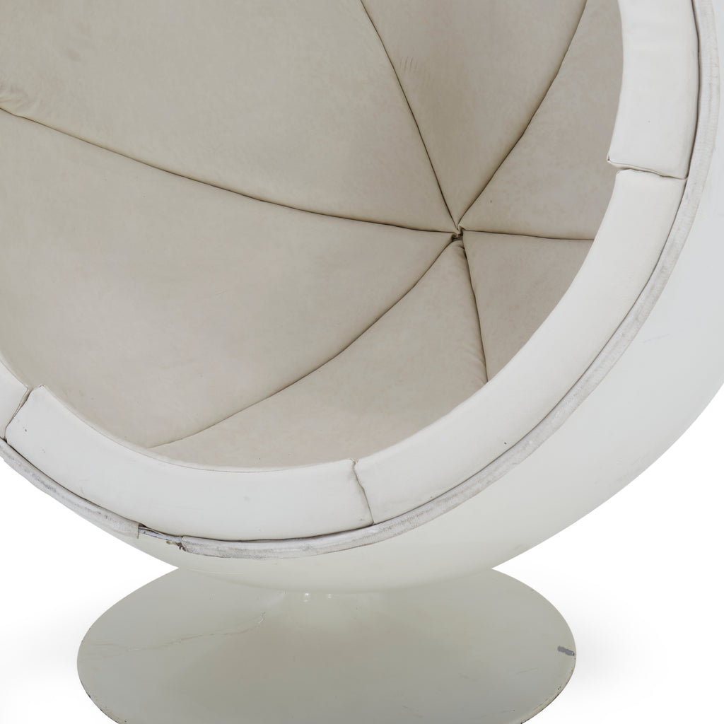 Eero Aarnio Ball Chair - White