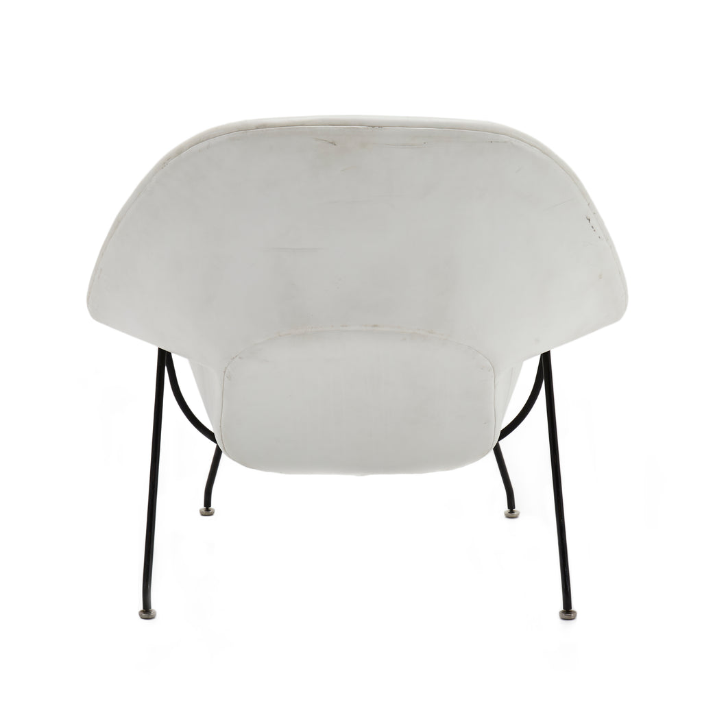 White Leather Womb Lounge Chair