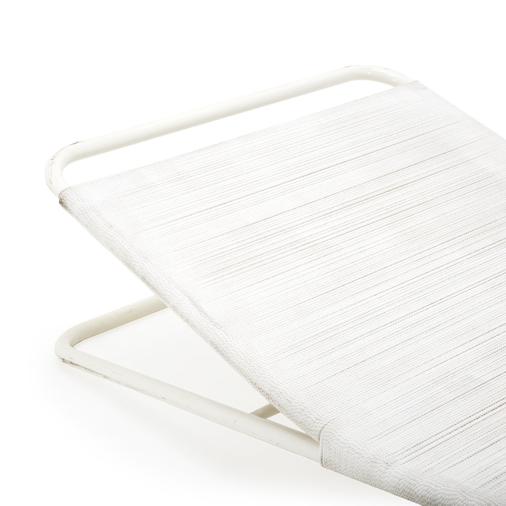 White Case Study #22 Chaise Lounge