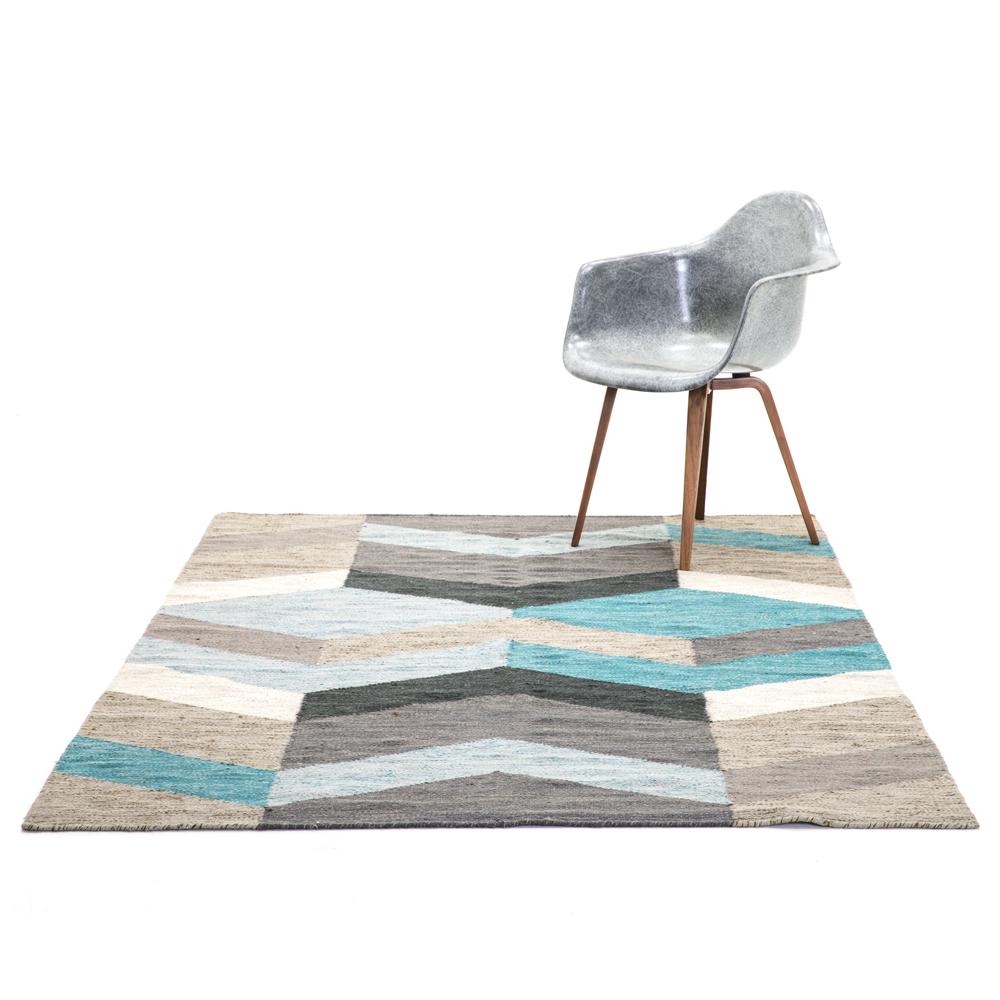 Graphic Grey and Blue Arrow Rug