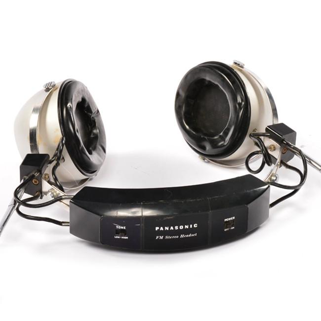 Headphones - Panasonic FM Stereo