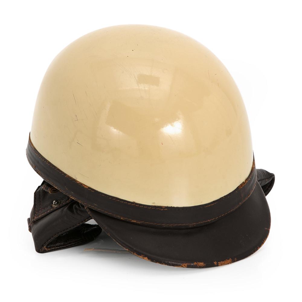 cream colored motorcycle helmet TORC Newport Breakers scratch and fog Dmd Seventyseven Cream Helmet S