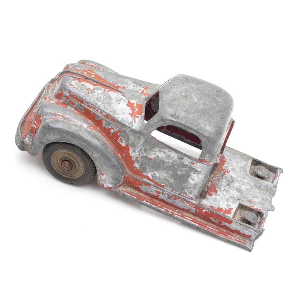 Grey Rustic Toy Pickup (A+D)