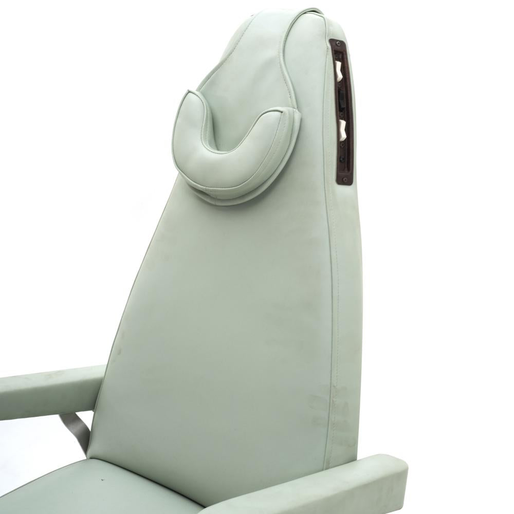 Mint Green Beauty Salon / Dentist Chair