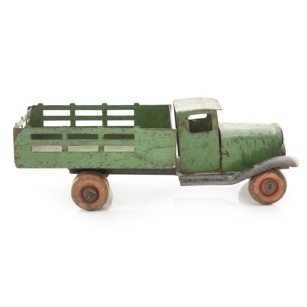 Green Rustic Truck (A+D)