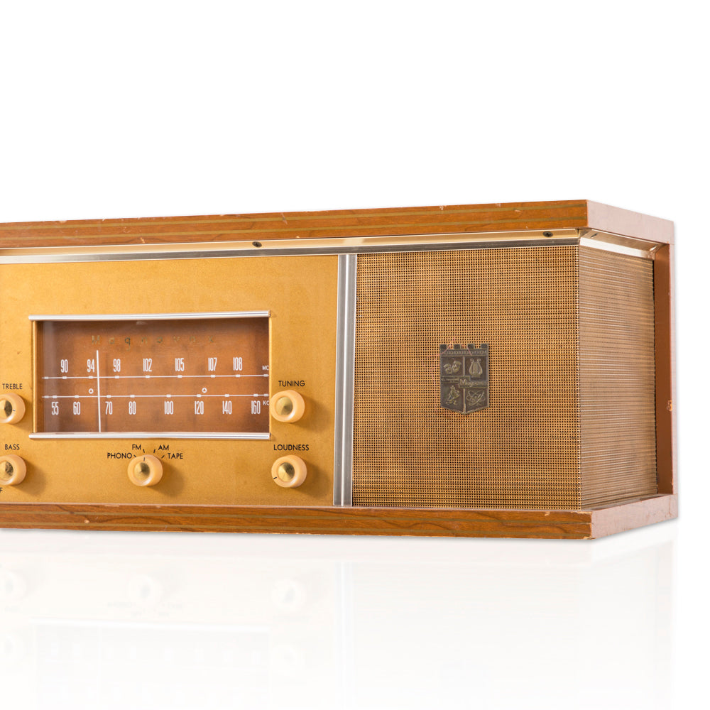 Wood Encased Magnovox FM 16 Radio
