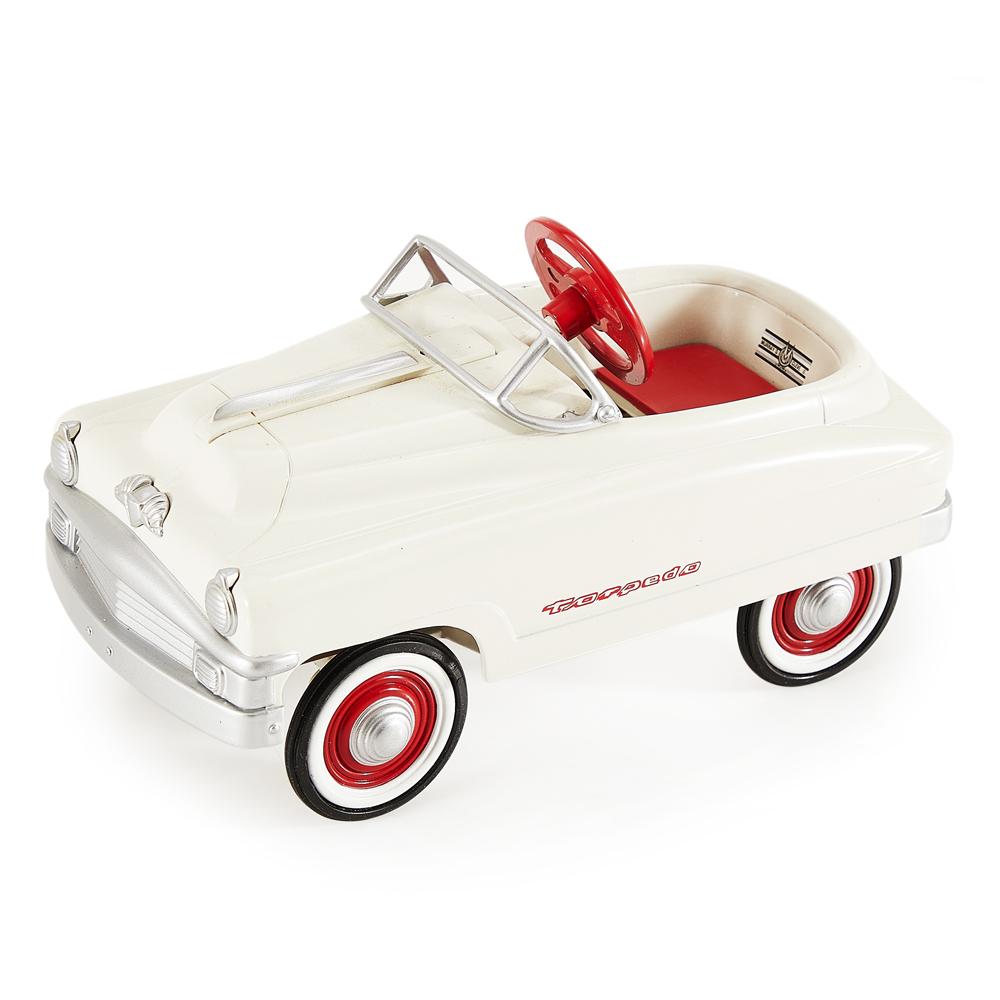 White Toy Car (A+D)