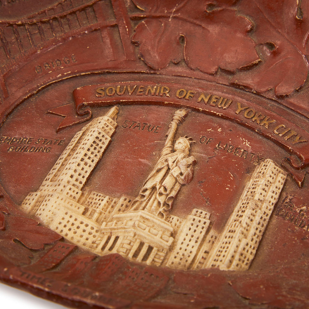Red New York Souvenir Plate (A+D)