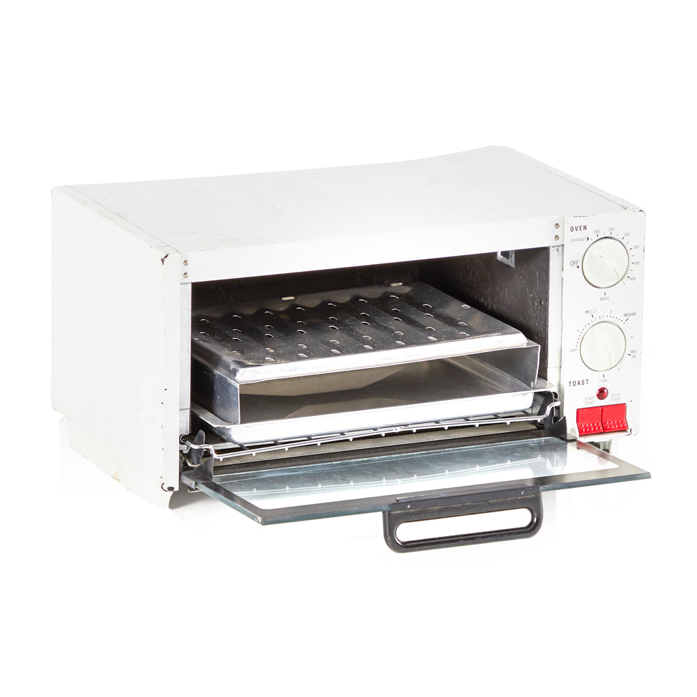 White Proctor Silex Toaster Oven - Gil & Roy Props