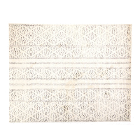 Light Grey Diamond Pattern Rug