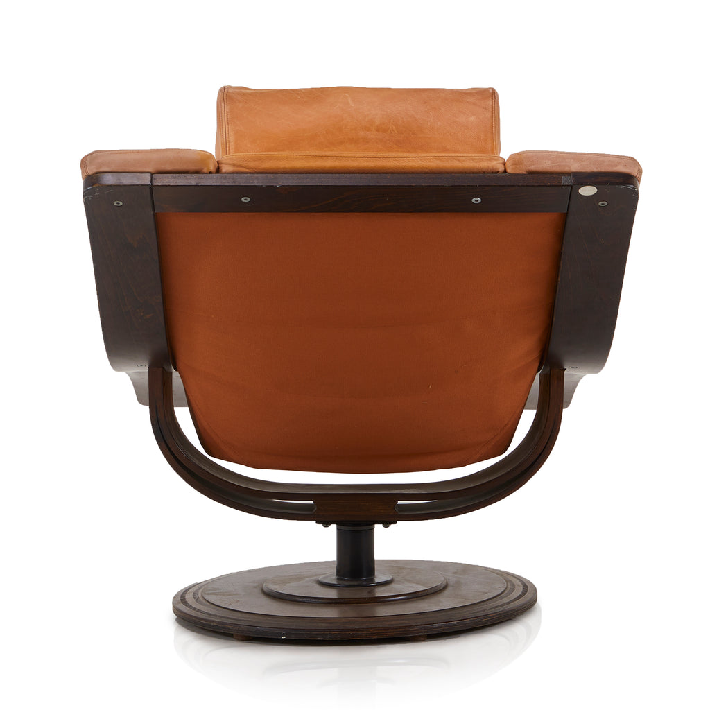 Brown Caramel Leather Lounge Chair