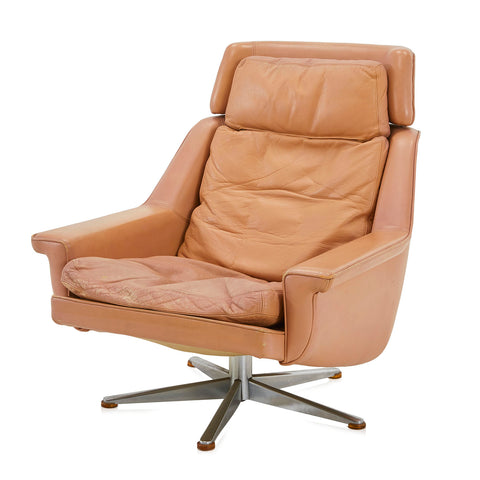 Tan Putty Leather Lounge Chair w/ Ottoman