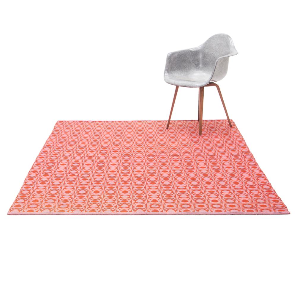 Red And Pink Circle Pattern Rug