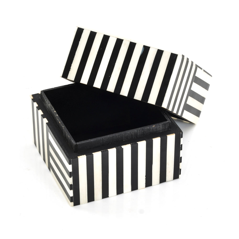 Black White Striped Box (A+D)