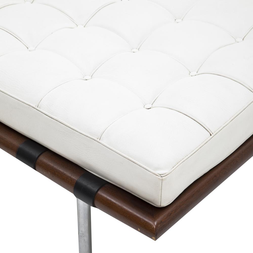 White Barcelona Daybed with Bolster
