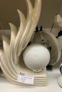 Cream Wing Lamp