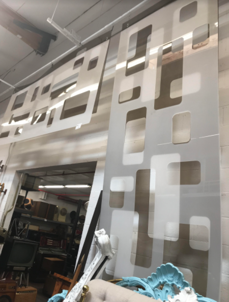 Hanging Cut Out Plexi Divider